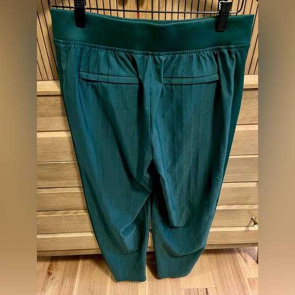 Athleta Brooklyn Mid Rise Ankle Pants Green Stripe 4P - Picture 5 of 11